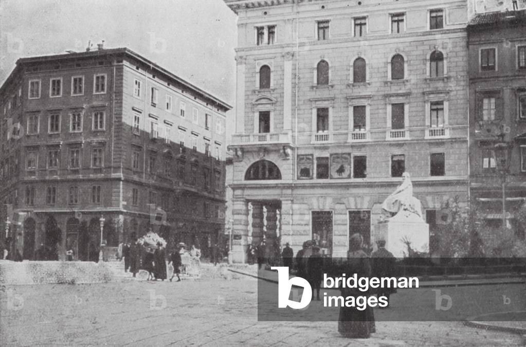 Immagine di Fotografia "Trieste: Monumento Giuseppe Verdi (foto in b/n)" 1910 di European Photographer