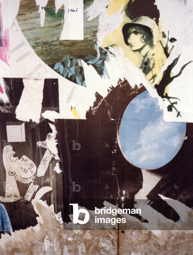 Image de Photographie représentant Affiche déchirée 1984 par Dorothy Bohm