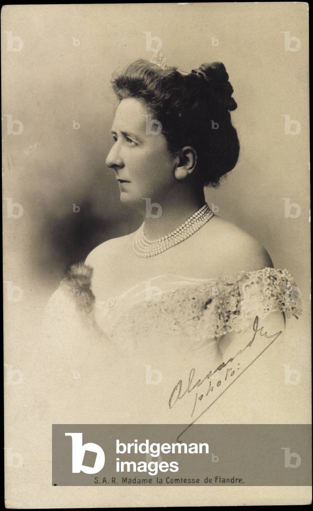Bild von Fotografie "Ak S.A.R. Madame die Gräfin von Flandern (s/w Foto)" von German Photographer, b/w