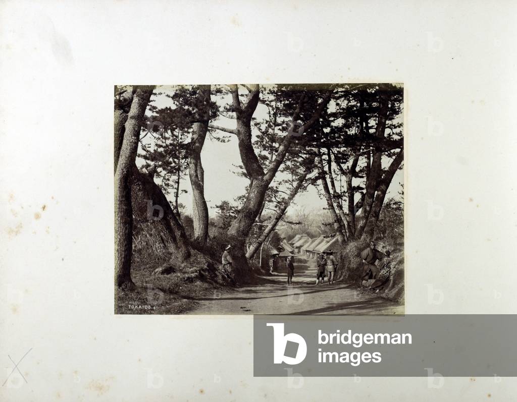 Sulla strada Tokaido, sec. XIX (foto in b/n)