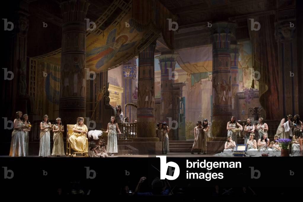 Bild von Fotografie "Akt 2 von Aida (Foto)" von Daniel González Acuña