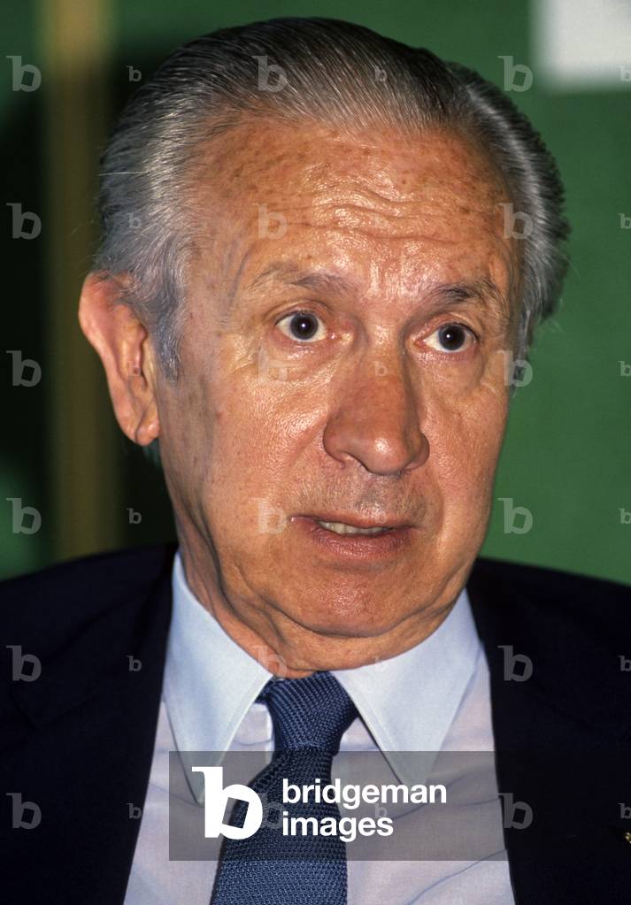 Immagine di Fotografia "Oslo 1980627. Il presidente del CIO Juan Antonio Samaranch ha una conferenza stampa a 