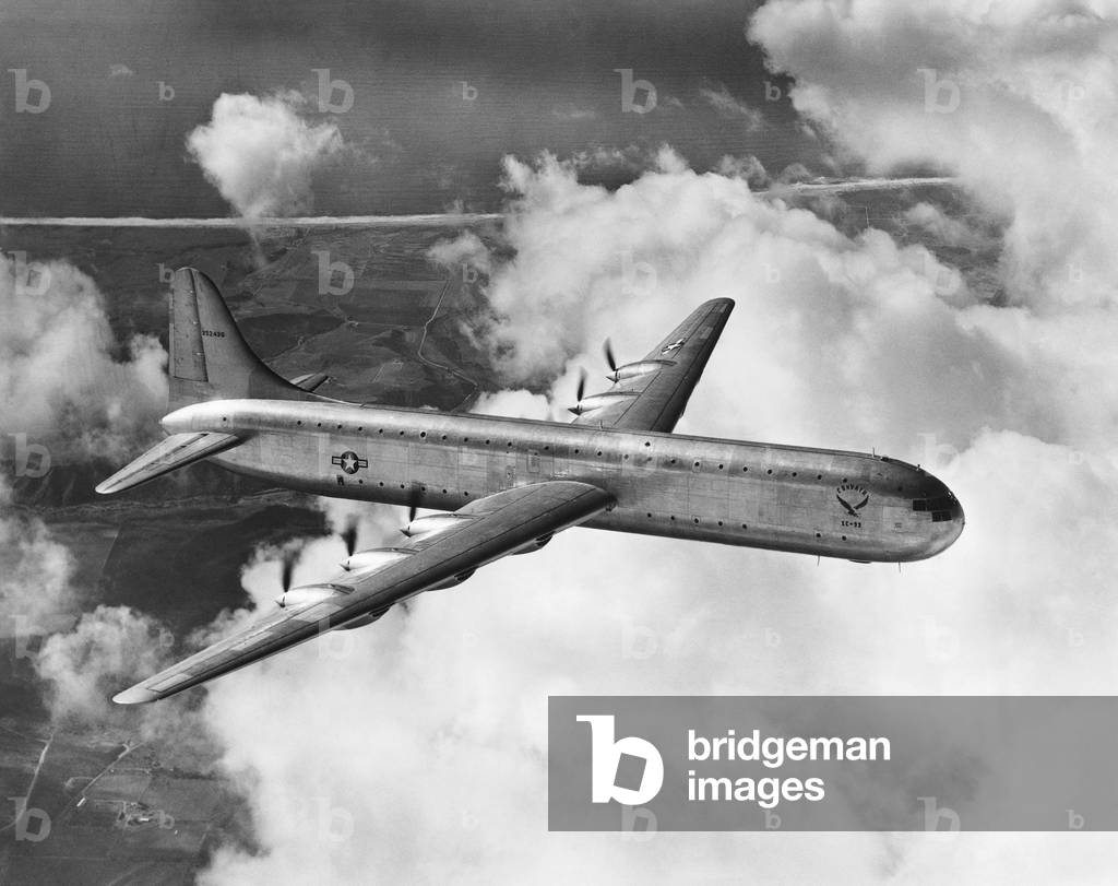 Immagine di Fotografia "Aereo militare in volo", b/w