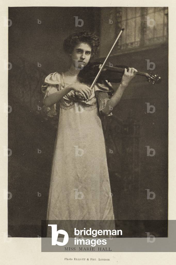 Bild von Fotografie "Fräulein Marie Hall (s/w Foto)" 1901 von English Photographer