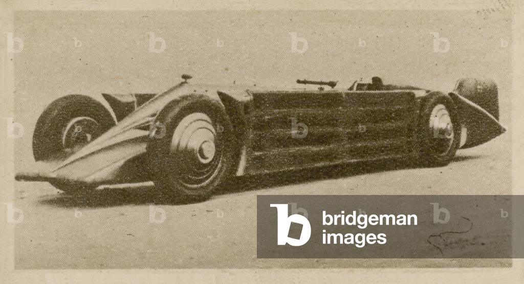 The Golden Arrow (b/w photo)