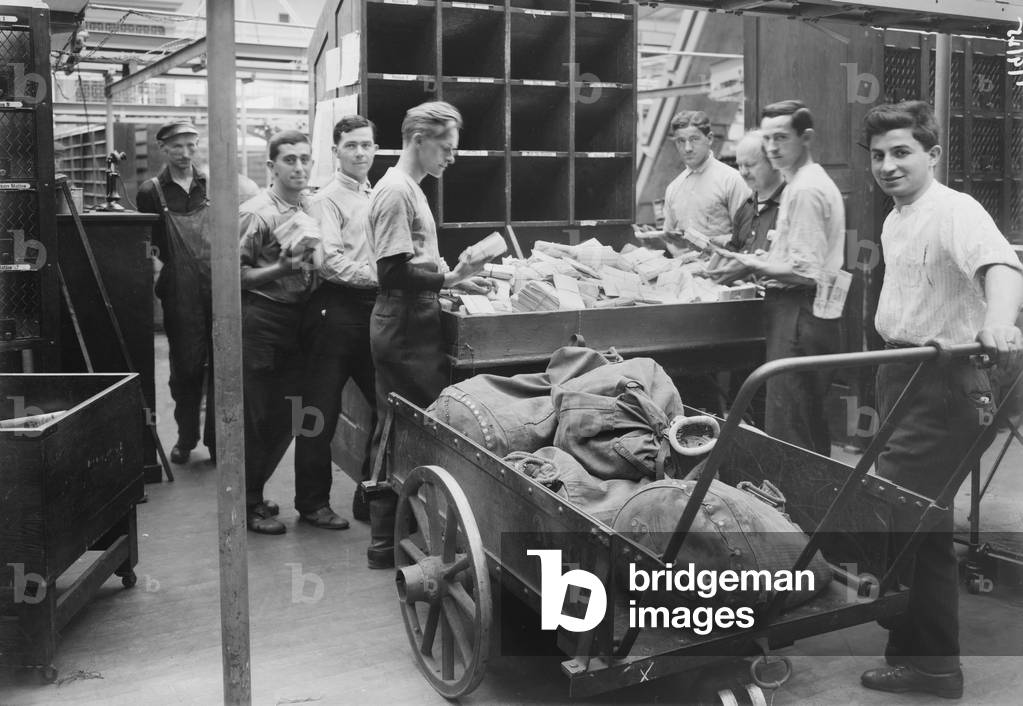 Image of Men Sorting Mail at General Post Office, New York City, by