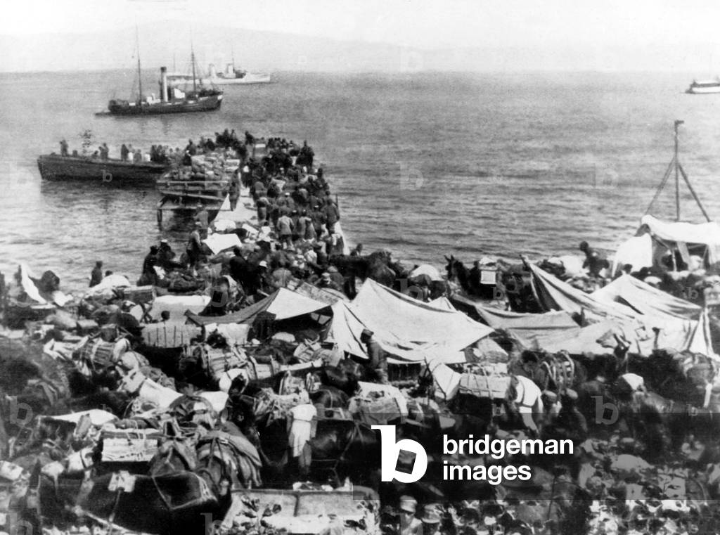 War between Turkey and Greece (1919-1922) : refugees in Moudania, september 1922
