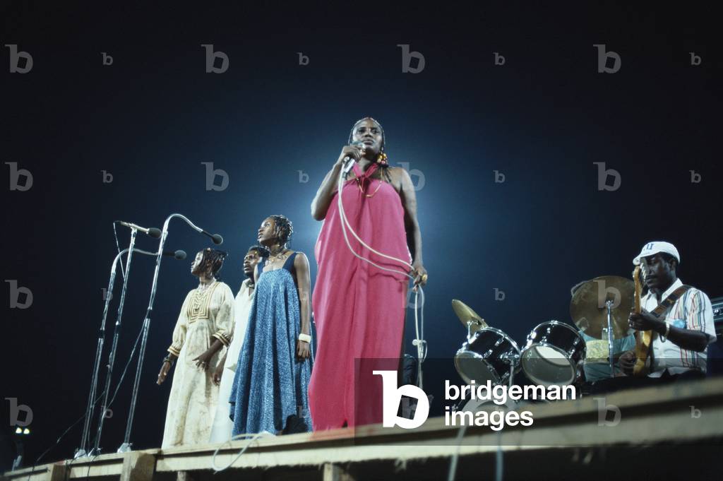 Bild von Fotografie "Miriam Makeba (auch bekannt" von Juliet Highet