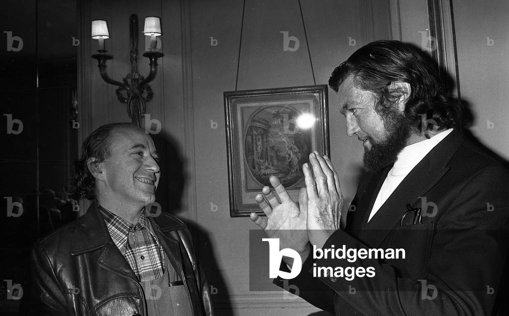 Image of Photography depicting Michel Butor et Julio Cortazar (photo) by Louis Monier, b/w