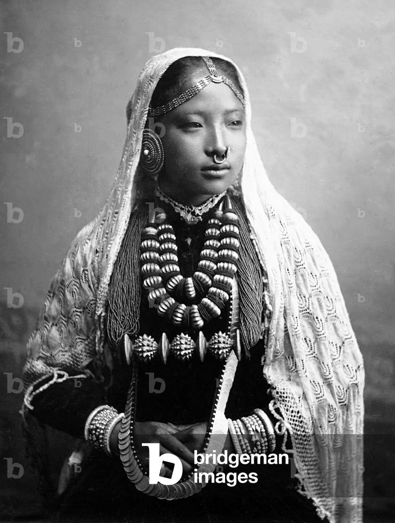 "Nepal-India: 'Nepaly Lady '" di Theodor Paar, b/w