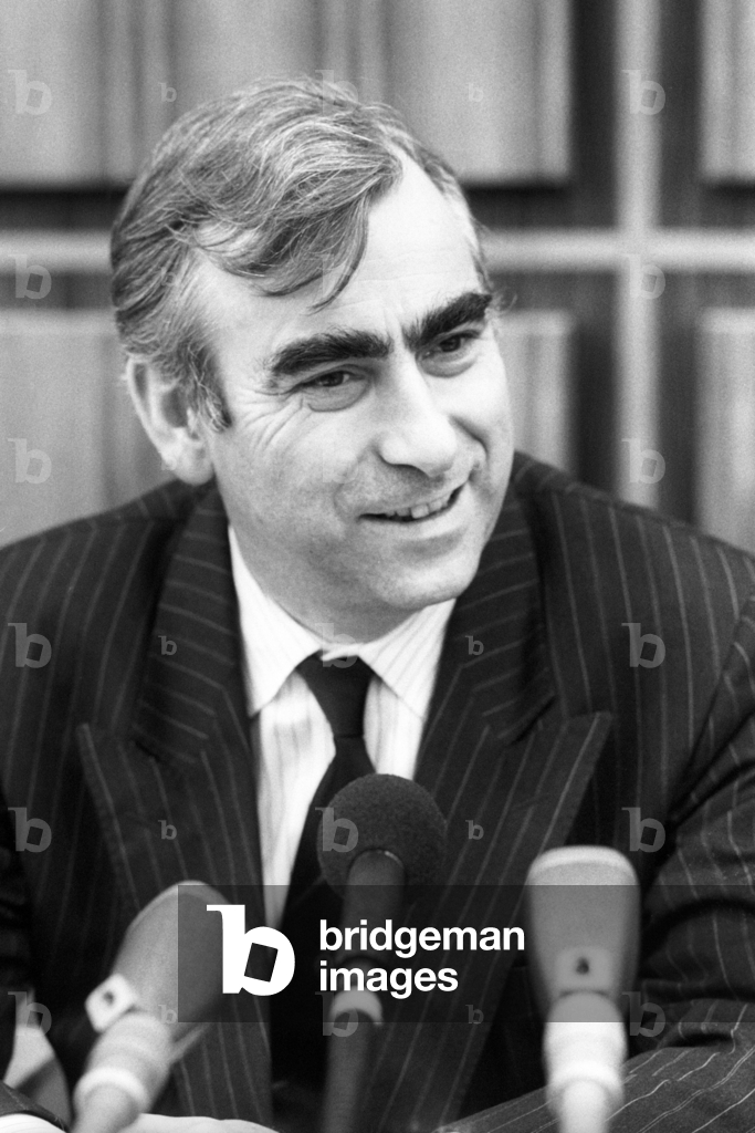 Image of Photography depicting Finance Minister Theo Waigel (Germany CSU) during a press conference in Bonn 19