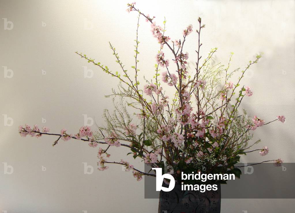 Composizione floreale giapponese (foto)