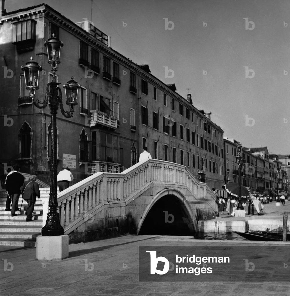 "Ponte di Venezia", b/w