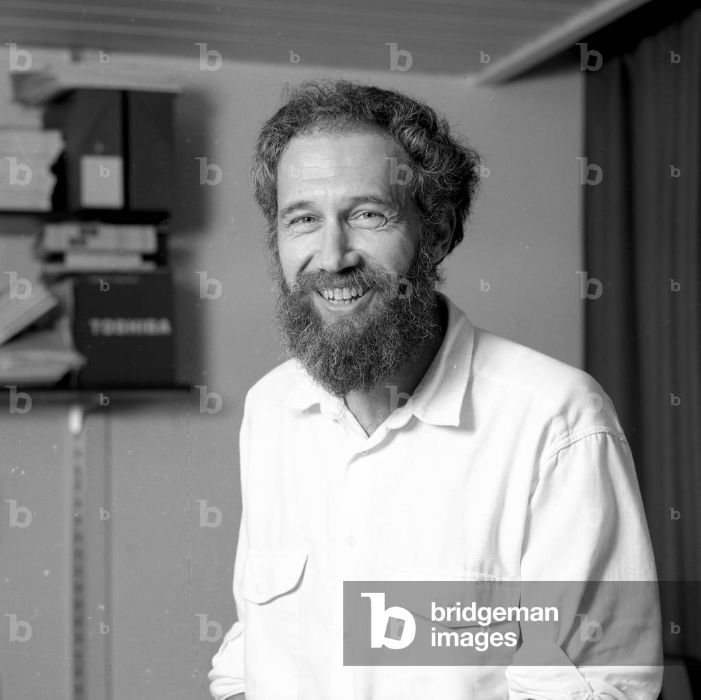 Alain Connes
