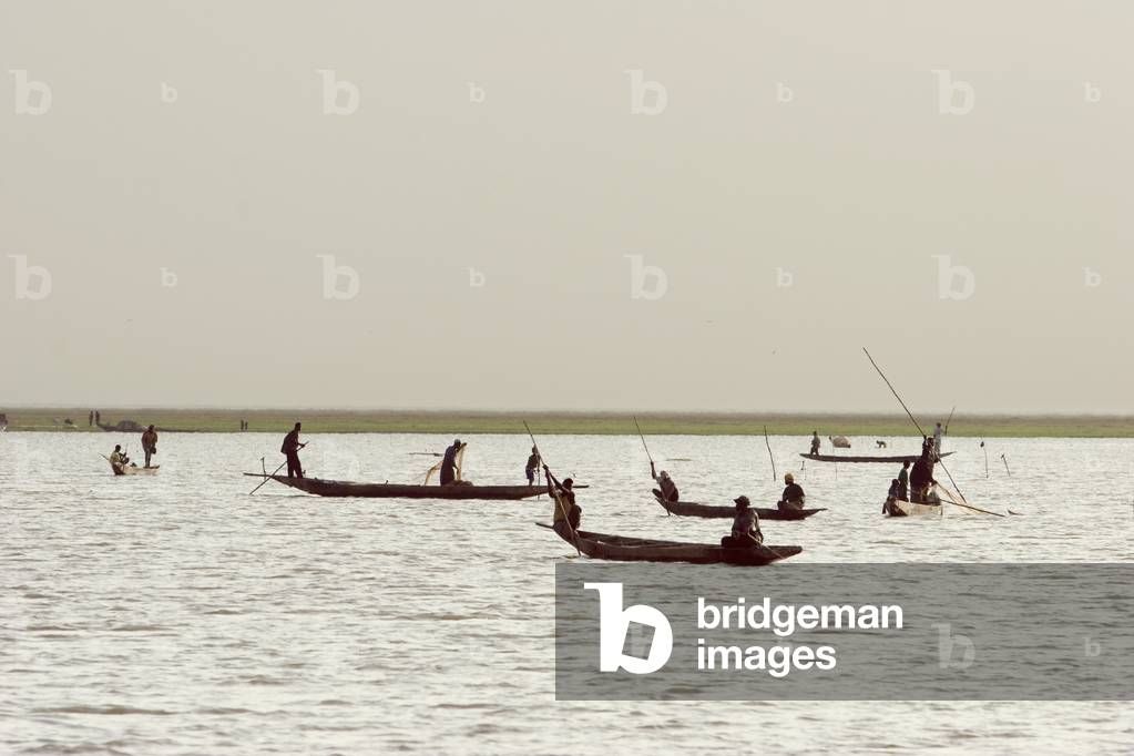 Immagine di Fotografia "Barche da pesca sul lago di Debo (foto)" 2006