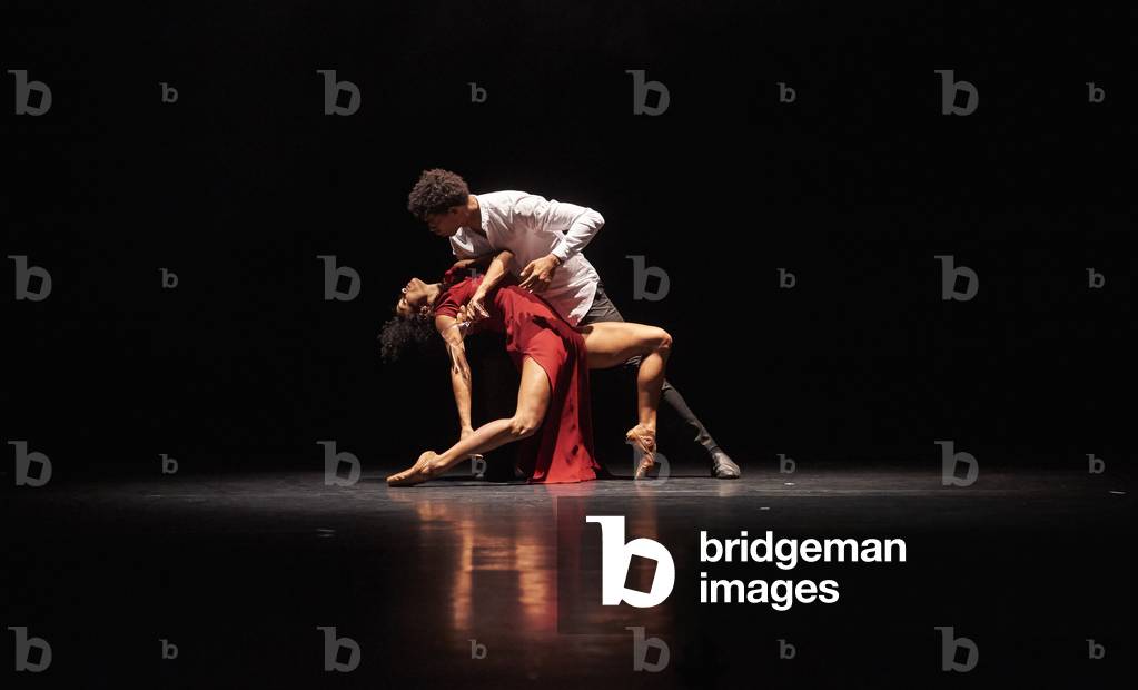 Bild von Fotografie "Acosta Danza Debüt bei Sadler's Wells. London" von Tom Bowles