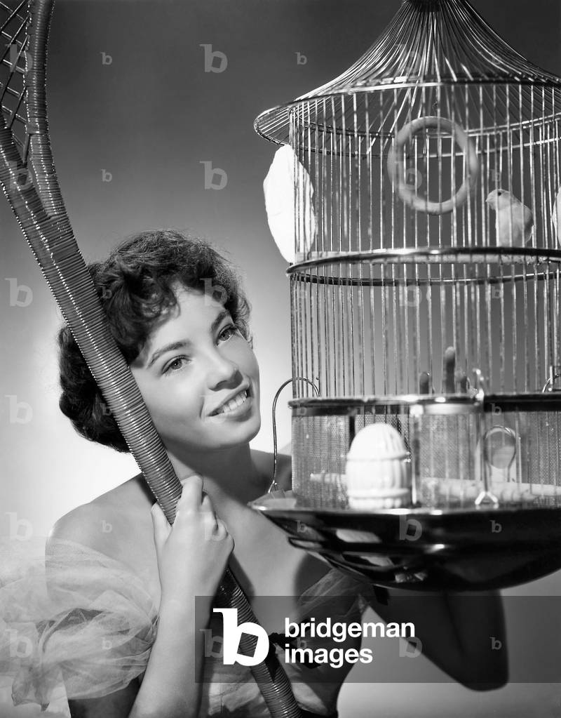 Attrice Leslie Caron, Ritratto con Birdcage, 1951