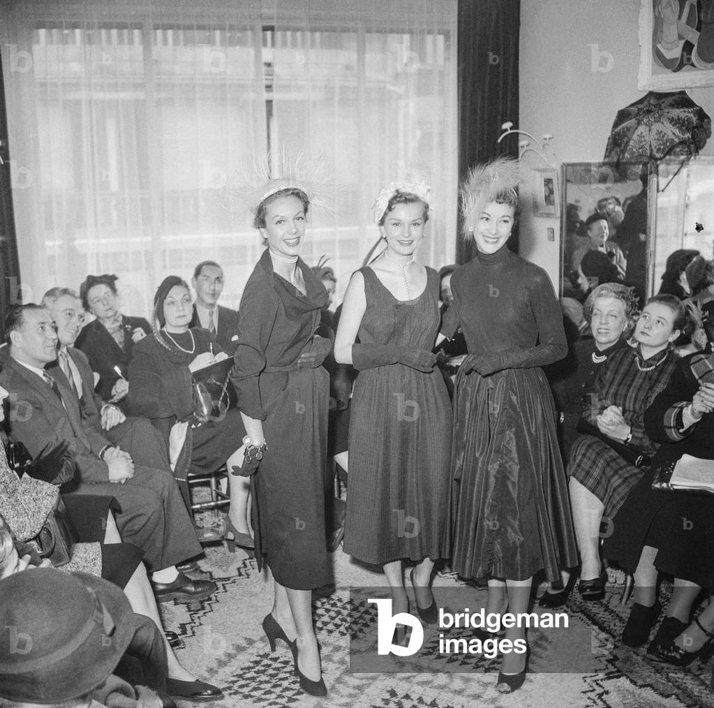 Immagine di Fotografia "Cappelli di Emma Pierron" 1952, b/w