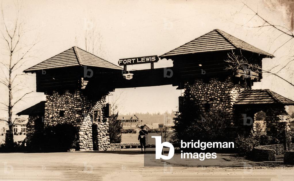 Image of Main Gate, Fort Lewis, Washington, USA (postcard)