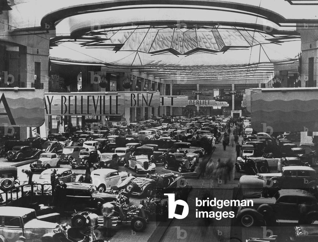 "Die 28. Autoshow in Paris 1934", b/w