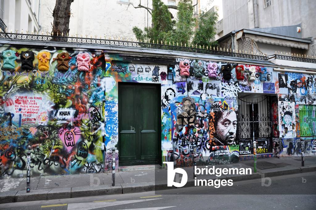 "Die Fassade von Serge Gainsbourgs Hotel Particulier" 2019 von Patrice Cartier