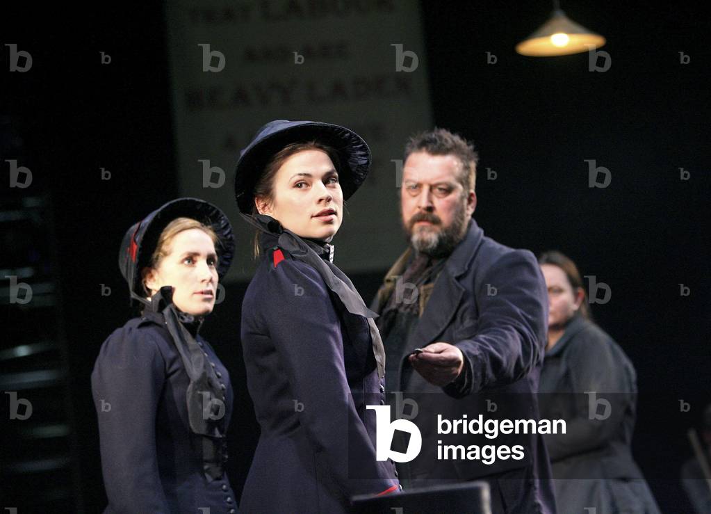 "„Major Barbara“ - Produktion (Foto)" von Tristam Kenton