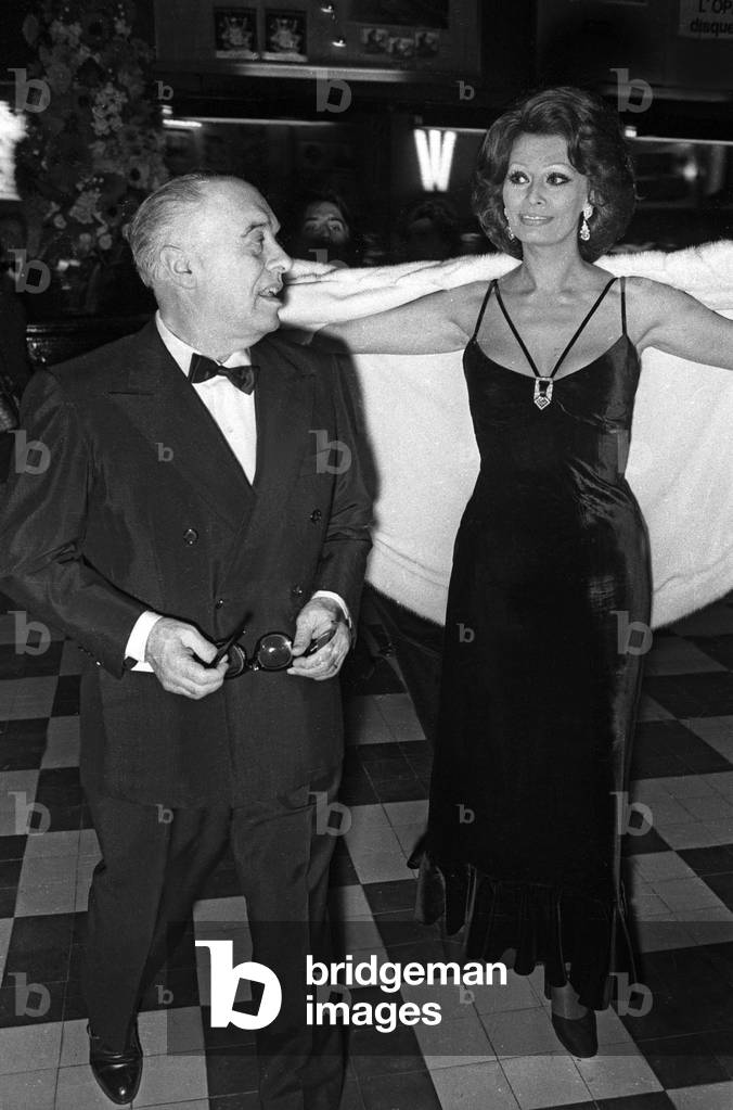 Bild von Fotografie "Carlo Ponti und Sophia Loren bei der Premiere von Josephine Baker in Bobino" 1975 von Gio