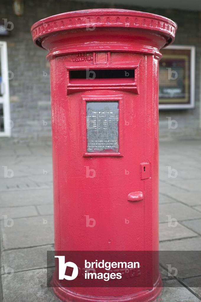 Image of Kenya, Nairobi, red postbox