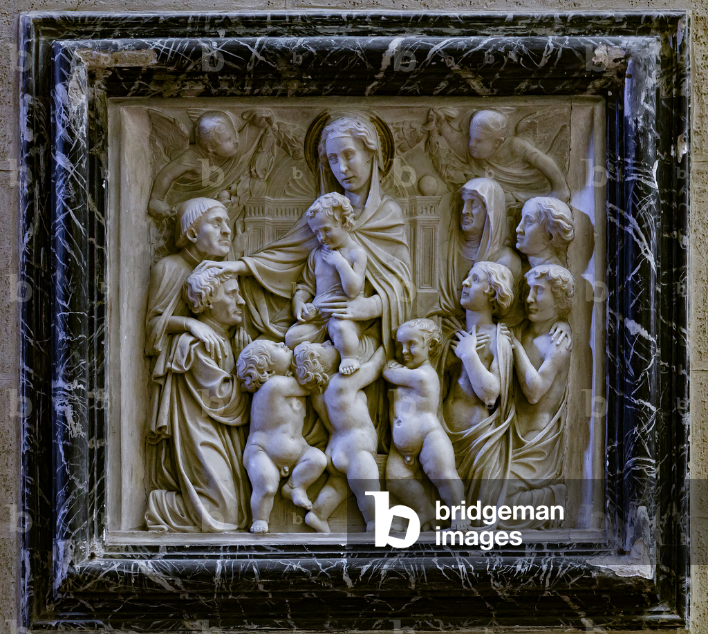 Bild von Skulptur "Madonna" 1427 von Michelozzo Di Bartolomeo