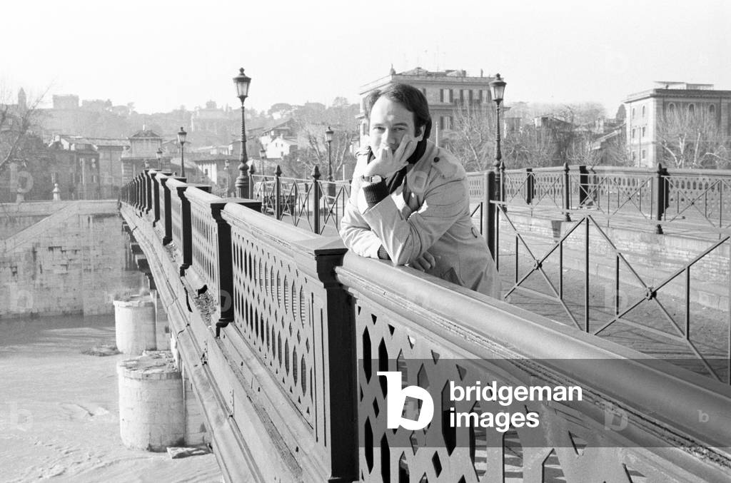 Image of Carlo Verdone posiert, Italien, 1978 (s/w Foto)