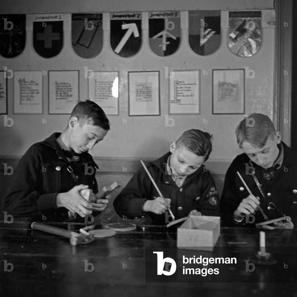 Image of Handicrafts at the group of the Deutsches Jungvolk at Berlin