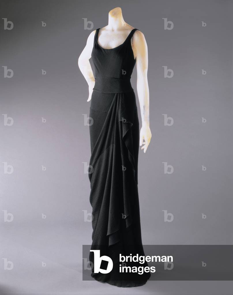 Image of Evening Dress, Winter 1931-32 (riboulding rayon crepe) (see also 450938) by Schiaparelli, Elsa (1890-1973) Image of Evening Dress, Winter 1931-32 (riboulding rayon crepe) (see also 450938) by Schiaparelli, Elsa (1890-1973)