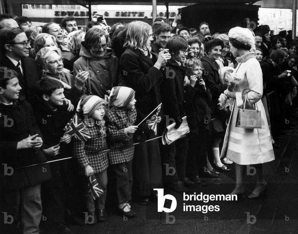 Image of Queen Elizabeth II of England in the Barbican, November 20th ...