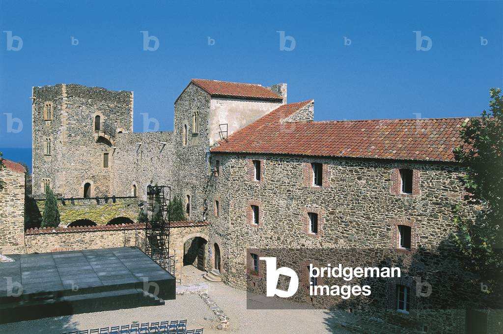 Image of Castle in a town, Collioure’s Royal Castle, Collioure