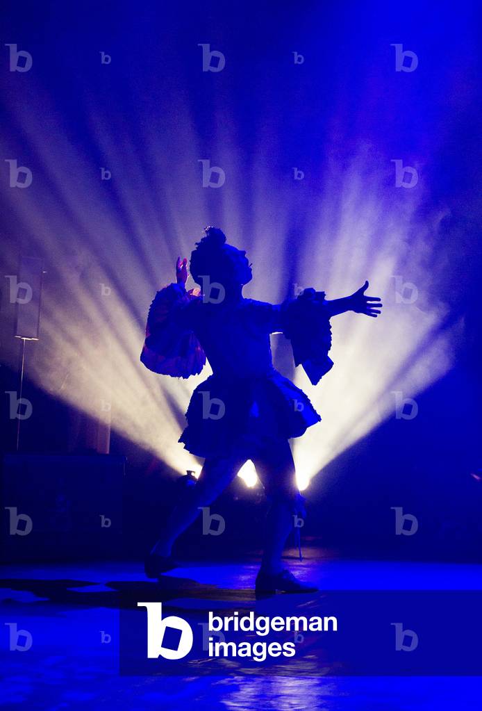"Mozart Undone di Betty Nansen (foto)" di Tristam Kenton