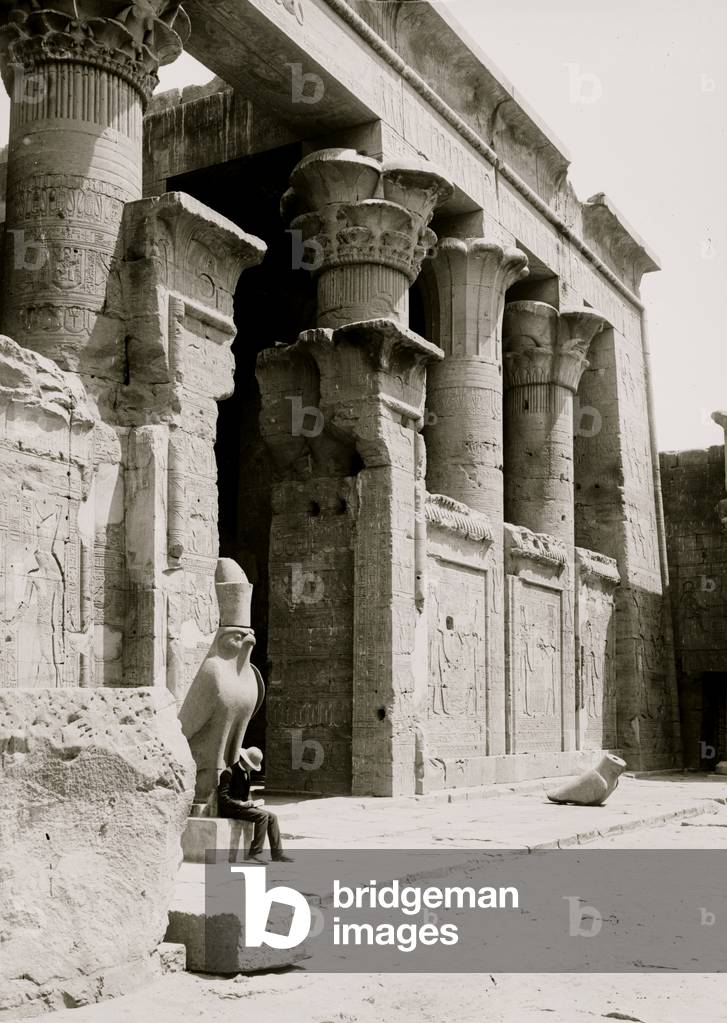 Bild von Fotografie "Tempel des Horus", b/w