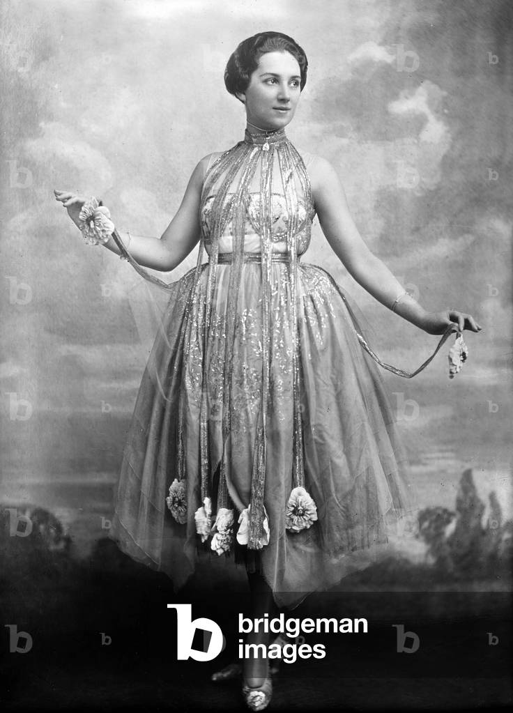 Immagine di Fotografia "Florence Walton" 1920, b/w