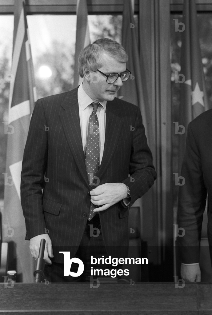 Immagine di Fotografia "Il primo ministro John Major (Gran Bretagna) a Bonn..." 1991