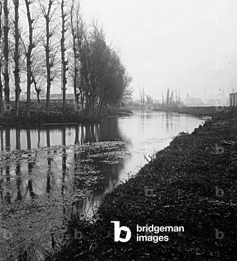 Image of Photography depicting River landscape by Francesco Paolo Michetti, b/w