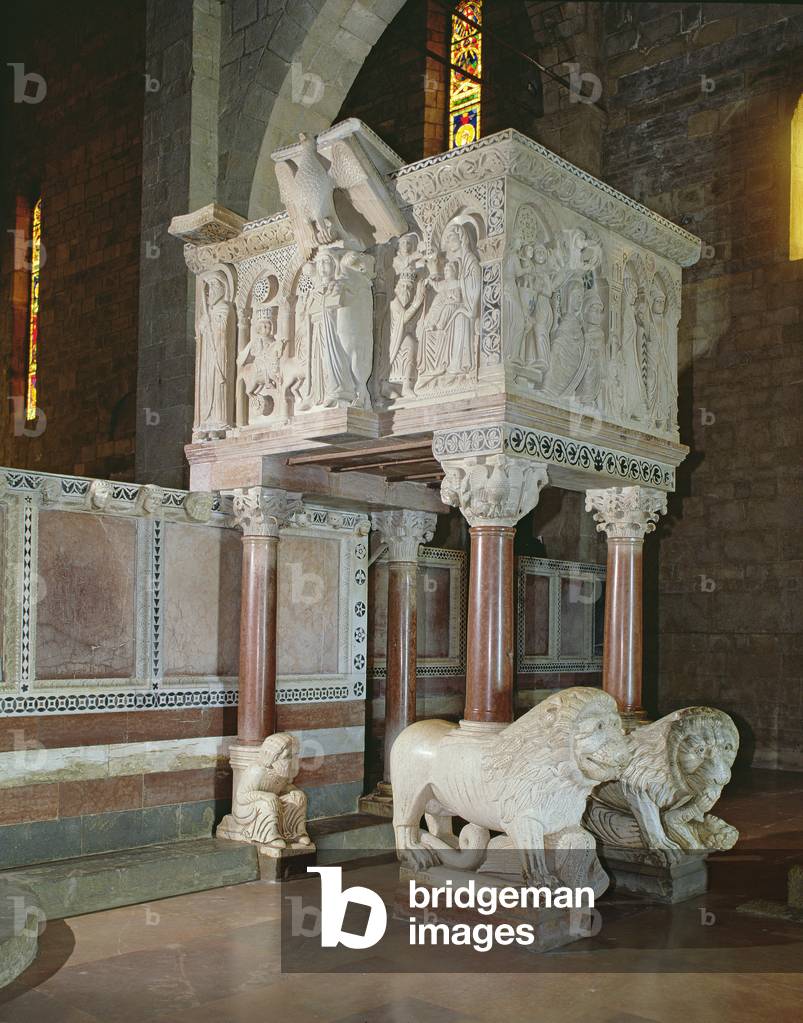 Pulpit (marble)