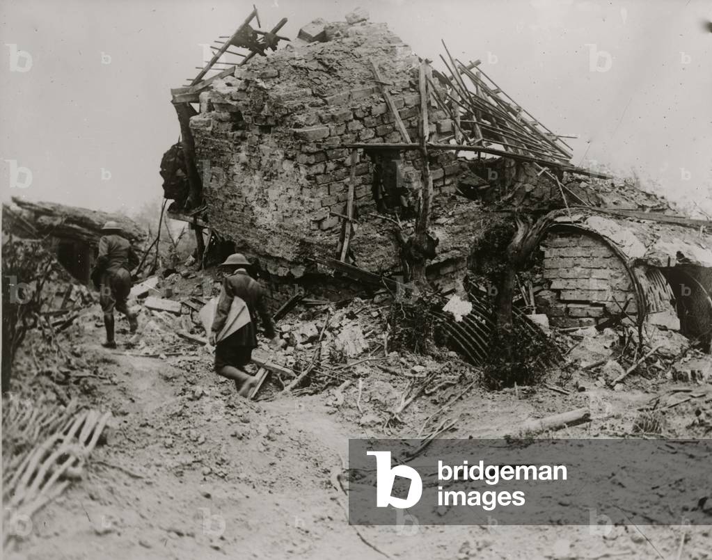 Bild von Fotografie "Deutsche Beobachtungsstelle zerstört (Foto)" 1914 von Unknown photographer