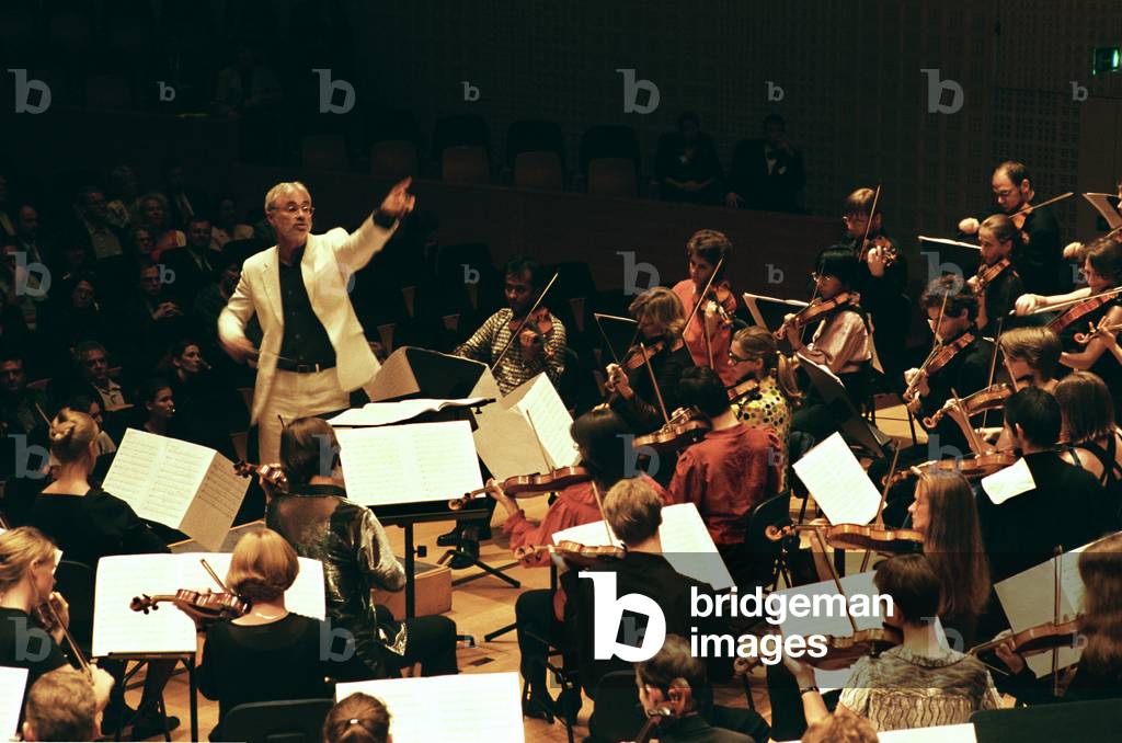 John Adams dirige Ensemble Moderne à la salle de concert de Lucerne