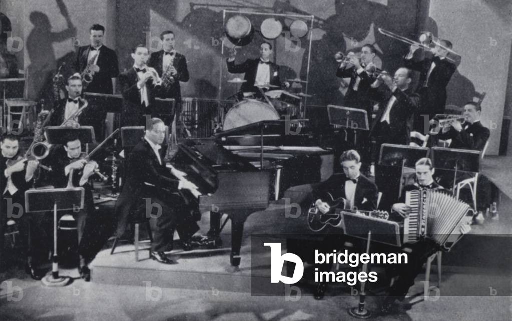 Bild von Fotografie "Vincent Lopez und sein Orchester (s/w Foto)" 1936 von English Photographer