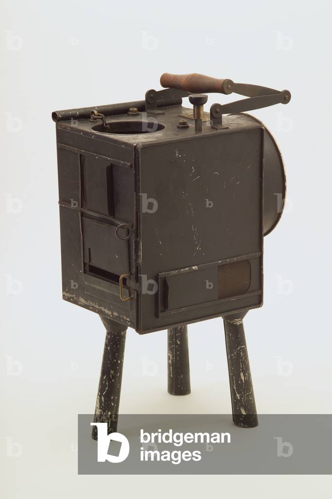 Lampada di segnalazione, tipo B, 1914 (acciaio, vetro e legno)