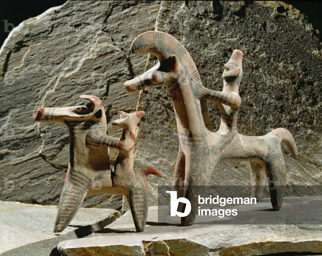 Bild von Skulptur "Zwei Reiter. Bemalte Terrakotta aus Zypern. Solche Figuren wurden als Grabbeigaben verwende