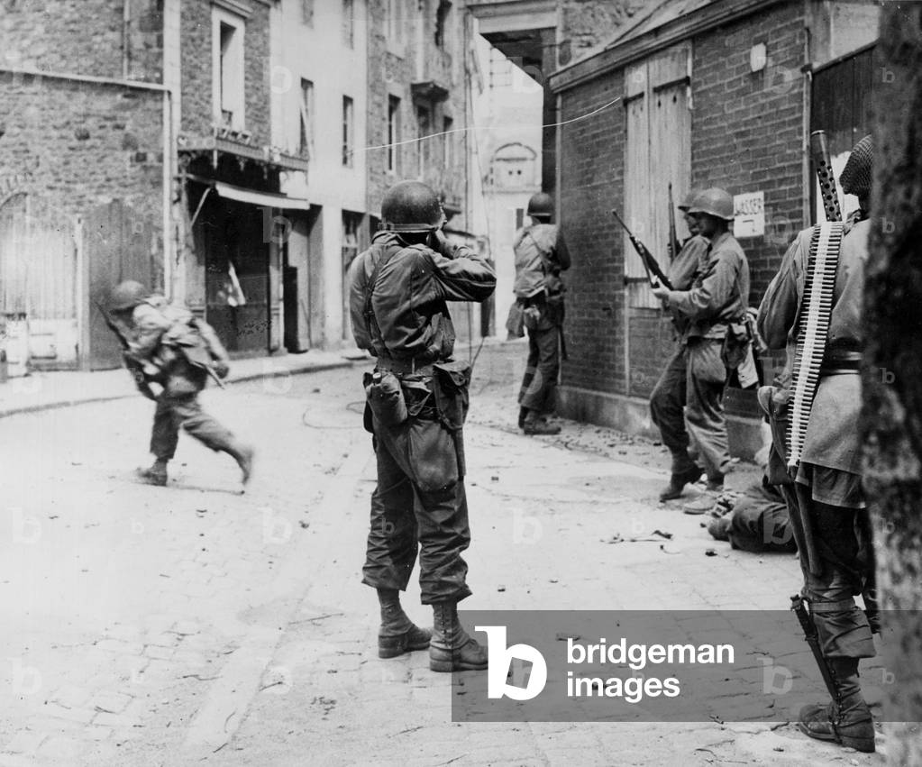 "I combattimenti per Saint Malo" 1944, b/w