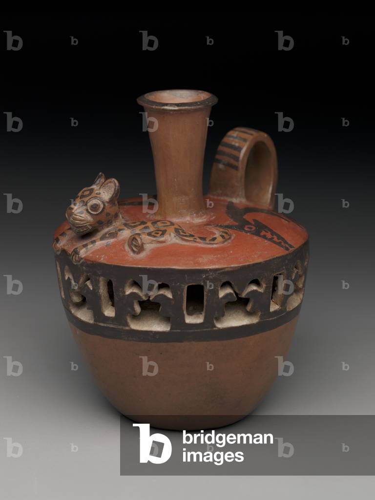 Image of Ceramic depicting Bottle with reclining feline and openwork band, Late Horizon (1476-1534) or Early C