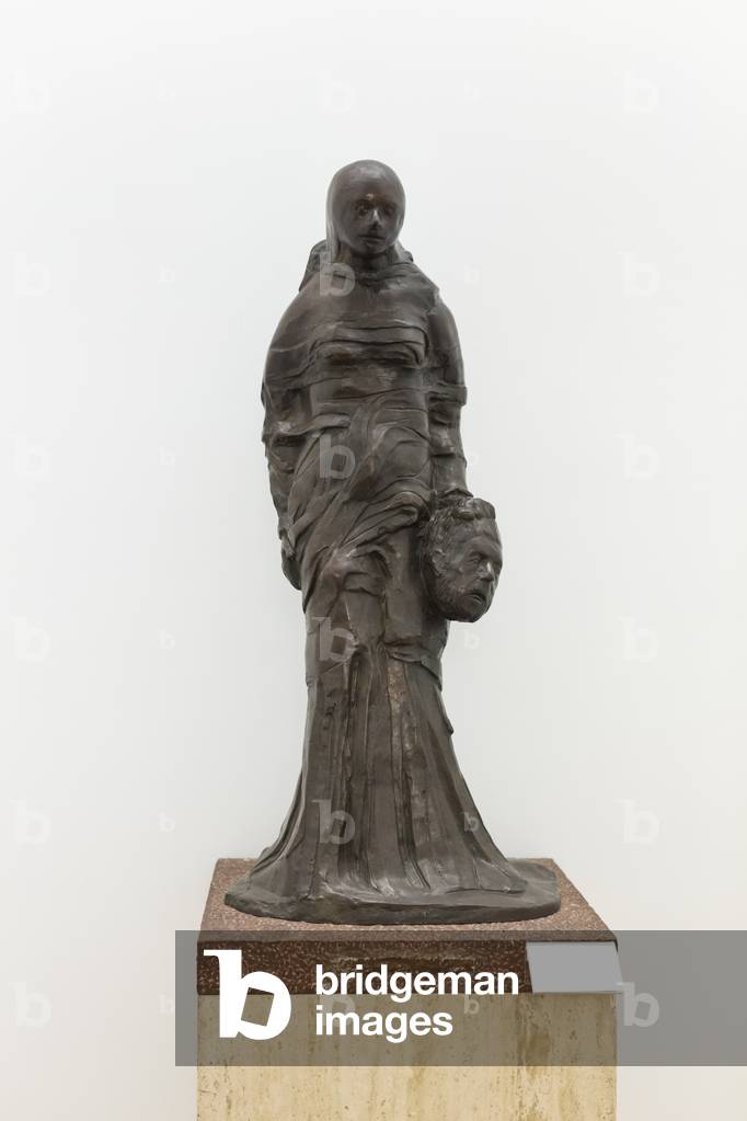 Giuditta con la testa di oloferne, 1972 (bronzo)