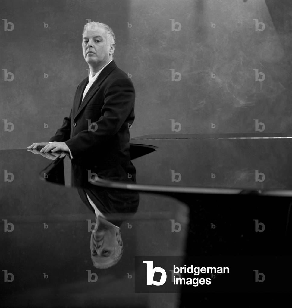 Bild von Fotografie "Daniel Baremboim (Fußballspieler)" von Sheila Rock, b/w