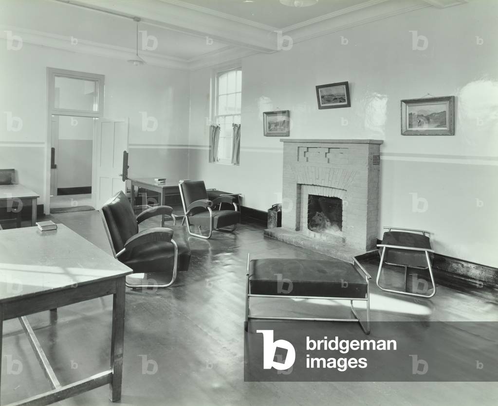 Immagine di Fotografia "Centro di formazione Sutton: sala seduta" 1937 di English Photographer